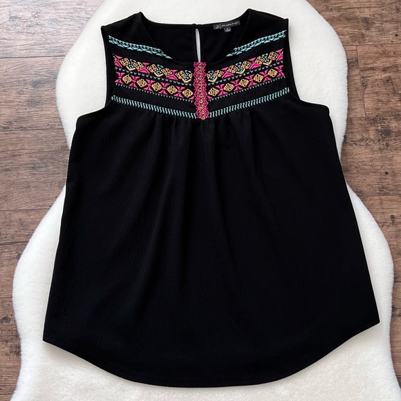 Adrianna Papell Embroidered Sleeveless Blouse Aztec Tribal Crepe Tank Top Medium - Picture 14 of 17